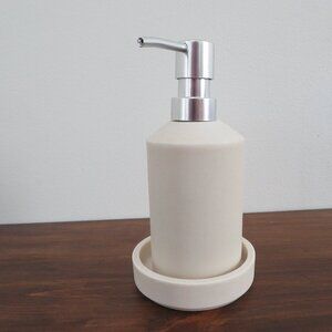 Target Threshold Soap Dispenser and Bath Tray